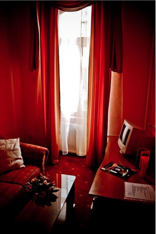 Hotel Arad Bagian luar foto