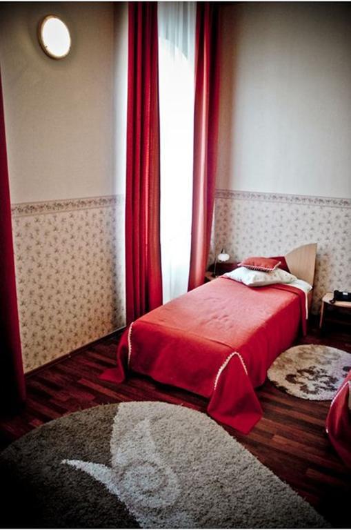 Hotel Arad Ruang foto